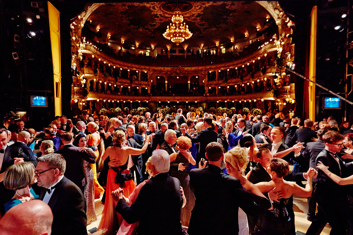 Ples v Opeře 2014